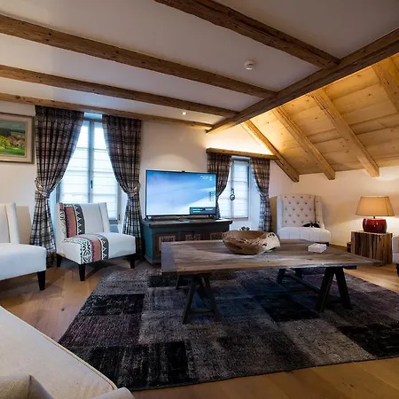 Olden Hotel