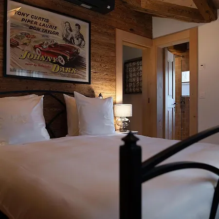 Olden Hotel
